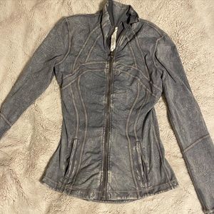Grey lululemon jacket size 4